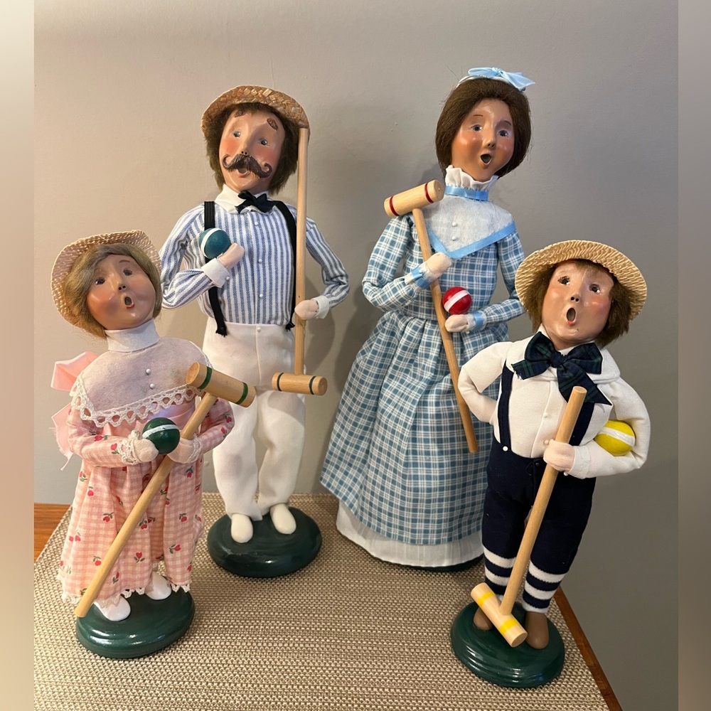Byers Choice Carolers Croquet Family. Lady & man 1999. Boy & girl 2000.
